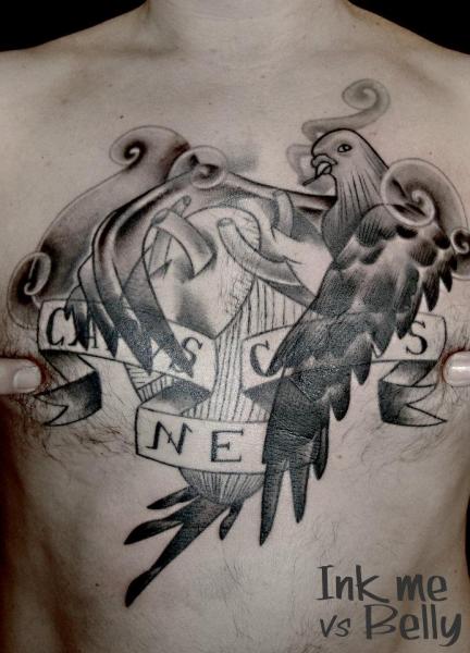 Brust Herz Dotwork Vogel Tattoo von Belly Button Tattoo