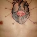 Brust Herz Dotwork tattoo von Belly Button Tattoo