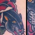 Old School Blumen Panther tattoo von Forever True Tattoo