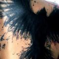 Rücken Krähen tattoo von Tribo Tattoo