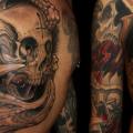 tatuagem Ombro Bimecânicas Peito Caveira por Javier Tattoo