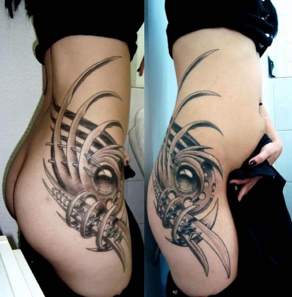 Tatuaje Fantasy Lado por Javier Tattoo