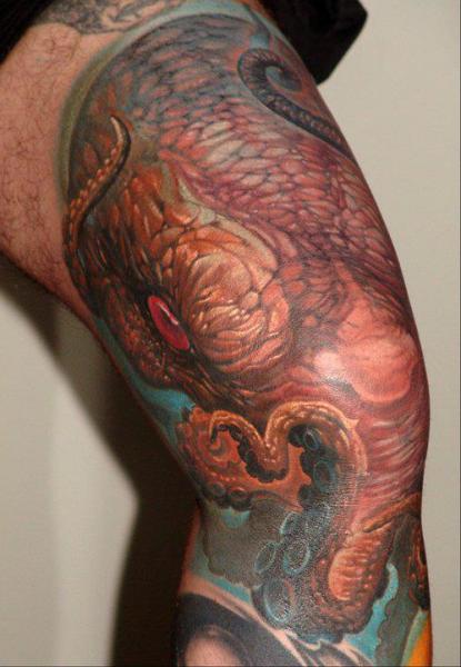 Realistic Octopus Thigh Tattoo by Boris Tattoo