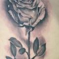 tatuaje Flor Lado Rosa por Art 4 Life Tattoo