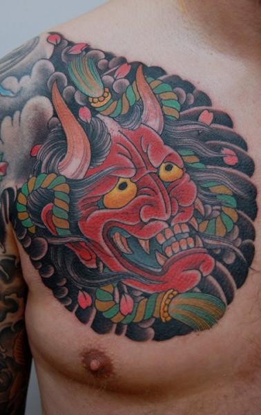 Tatuaggio Petto Giapponesi Demoni di Peter Lagergren