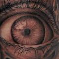 Arm Auge tattoo von Pistolero Tattoo