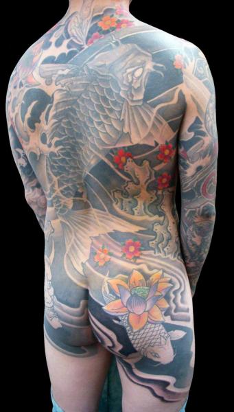 Japanische Rücken Karpfen Po Koi Körper Tattoo von Insight Studios