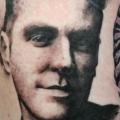 tatuaje Brazo Retrato Realista por Matt Hunt