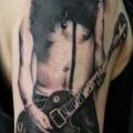 Schulter Porträt Realistische tattoo von Matt Hunt