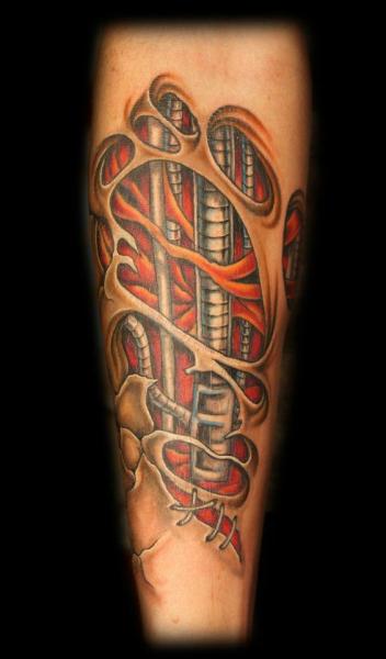 Tatuaggio Braccio Biomeccanici di Tattoo Empire