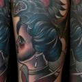 tatuaje Brazo Old School Mujer Bate por XK Tattoo