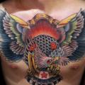 tatuaje Pecho Old School Águila por XK Tattoo