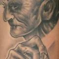 Schulter Porträt tattoo von West End Studio