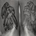 Fantasie Fuß Dotwork tattoo von Baraka Tattoo