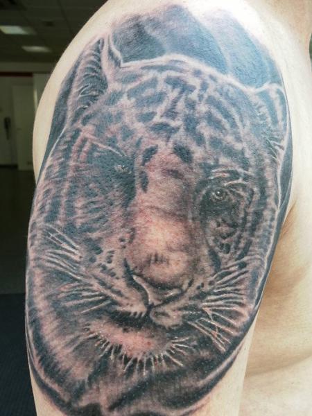 Shoulder Realistic Tiger Tattoo by Body Corner