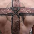 tatuaggio Schiena Croce di Saved Tattoo