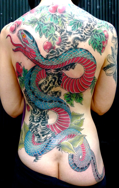 Tatuaggio Serpente Giapponesi Schiena Sedere di Saved Tattoo