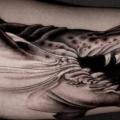tatuaje Brazo Tiburón por Saved Tattoo