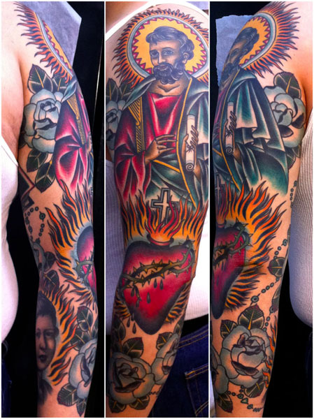Tatouage Cœur Religieux Sleeve Saint par Saved Tattoo