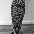 tatouage Veau Tribal Maori par C-Jay Tattoo