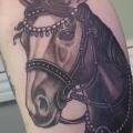 tatuaggio Braccio Cavalli di Spilled Ink Tattoo