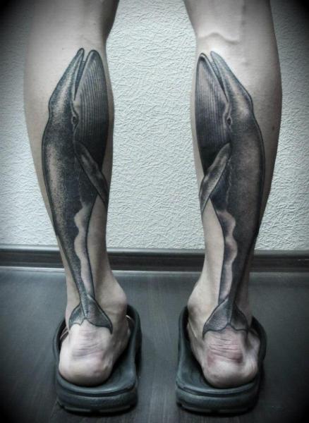 Tatuaggio Polpaccio Dotwork Balena di Ivan Hack