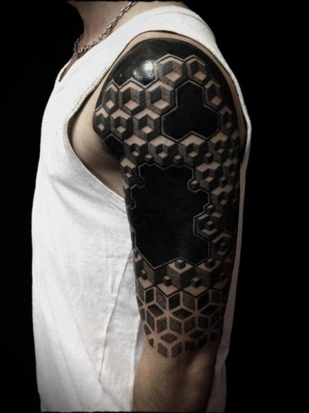 Tatuaje Hombro Brazo Dotwork por Ivan Hack