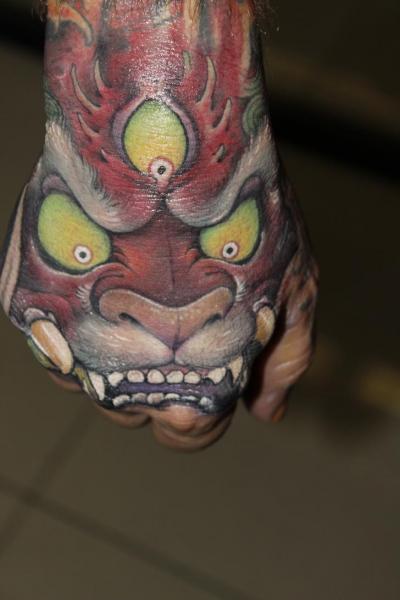 Tatuaggio Giapponesi Mano Tigre di Victor Chil