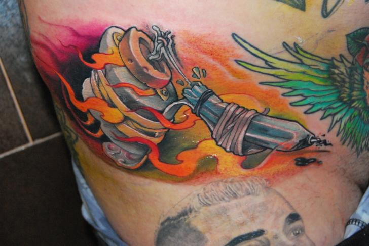 Side Tattoo Machine Tattoo by Victor Chil