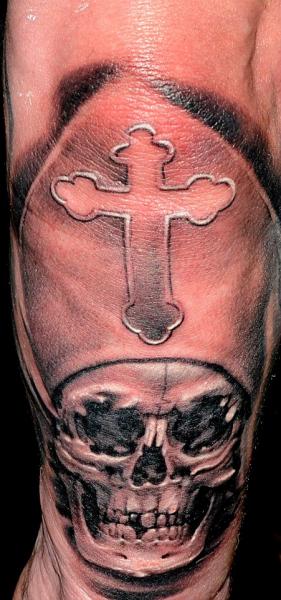 Tatuaggio Braccio Fantasy Papa di Radical Ink