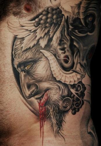 Fantasie Seite Monster Blut Tattoo von Victor Portugal