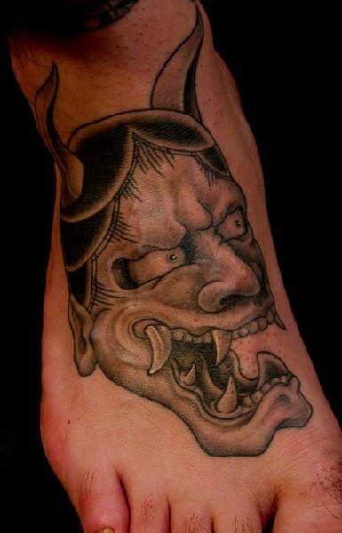 Tatuaż Stopa Japoński Demon przez Salt Water Tattoo