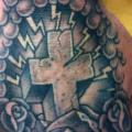 tatuaggio Mano Croce di Salt Water Tattoo