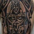 tatuaje Hombro Tribal por Dark Raptor Tattoo