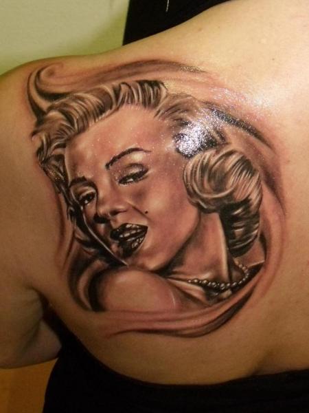 Shoulder Realistic Marilyn Monroe Tattoo by Qrucz Tattoo