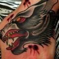 Old School Hand Wolf tattoo von Mike Stocklings