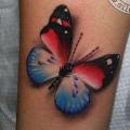 Arm Realistische Schmetterling 3d tattoo von Sile Sanda