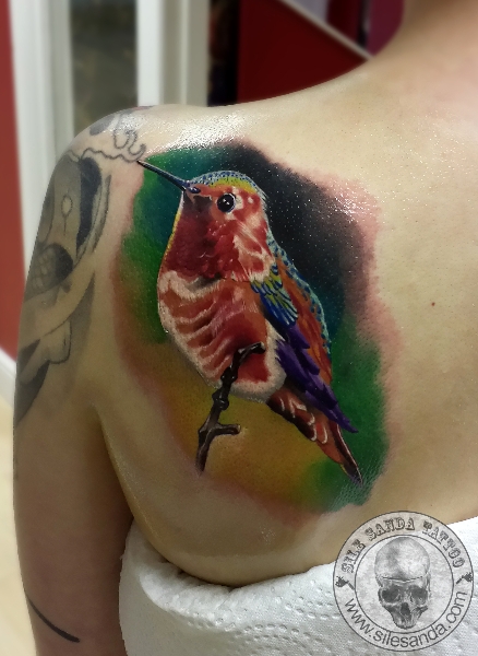 Shoulder Realistic Bird Tattoo by Sile Sanda