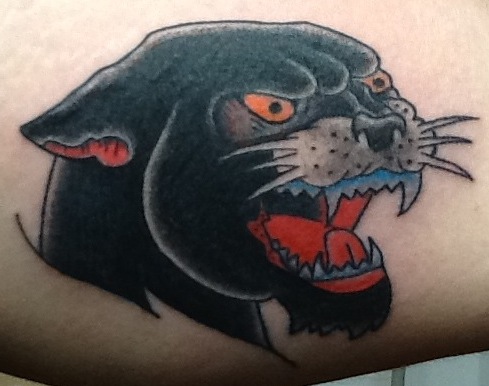 Tatuaje Brazo Old School Pantera por 3 Lions Tattoo