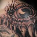 tatuaje Hombro Fantasy Ojo por 3 Lions Tattoo