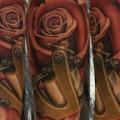 Arm Realistische Blumen Tattoo Maschine tattoo von Remis Tatooo