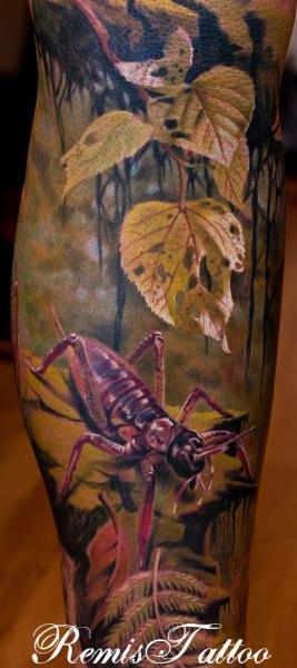 Realistic Leaf Insect Tattoo by Remis Tatooo