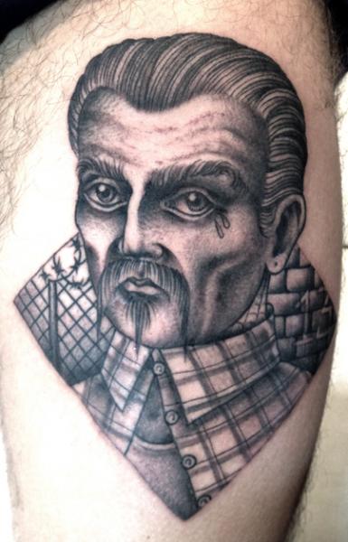 Tatuaggio Old School Gamba Uomo di Sarah Carter