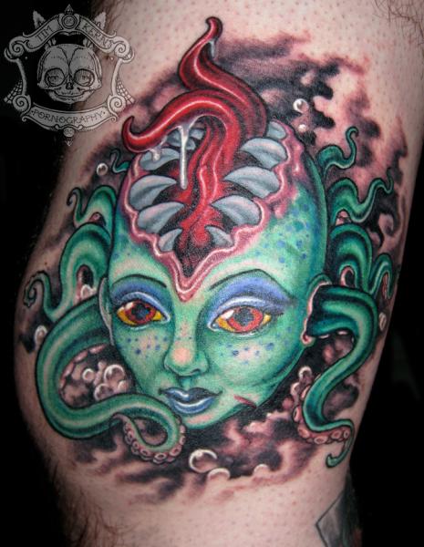 Tatuaje Brazo Fantasy Pulpo por Tim Kerr