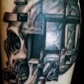 Arm Fantasy Skull tattoo by Tim Kerr