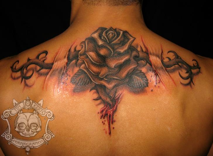 Tatuagem Flor Costas Cicatriz por Tim Kerr