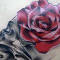 tatuaje Flor Mujer Espalda por Mariusz Trubisz