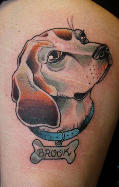 Tatuaggio Spalla Cane di Matt Adamson