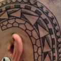 Tribal Kopf tattoo von Alans Tattoo Studio