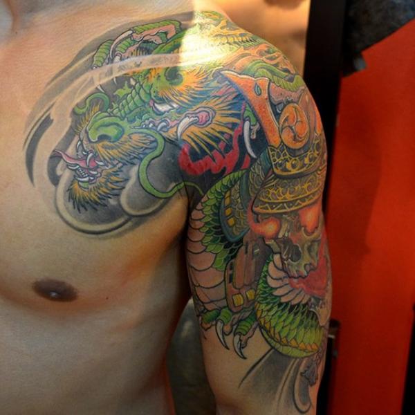 Tatuaggio Spalla Giapponesi Draghi di Elvin Tattoo